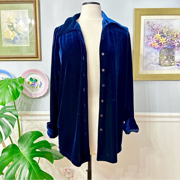Valerie Stevens Tops - Vintage Women’s Dark Blue Shirt Large Velour Button Up Whimsigoth 90s Witchy